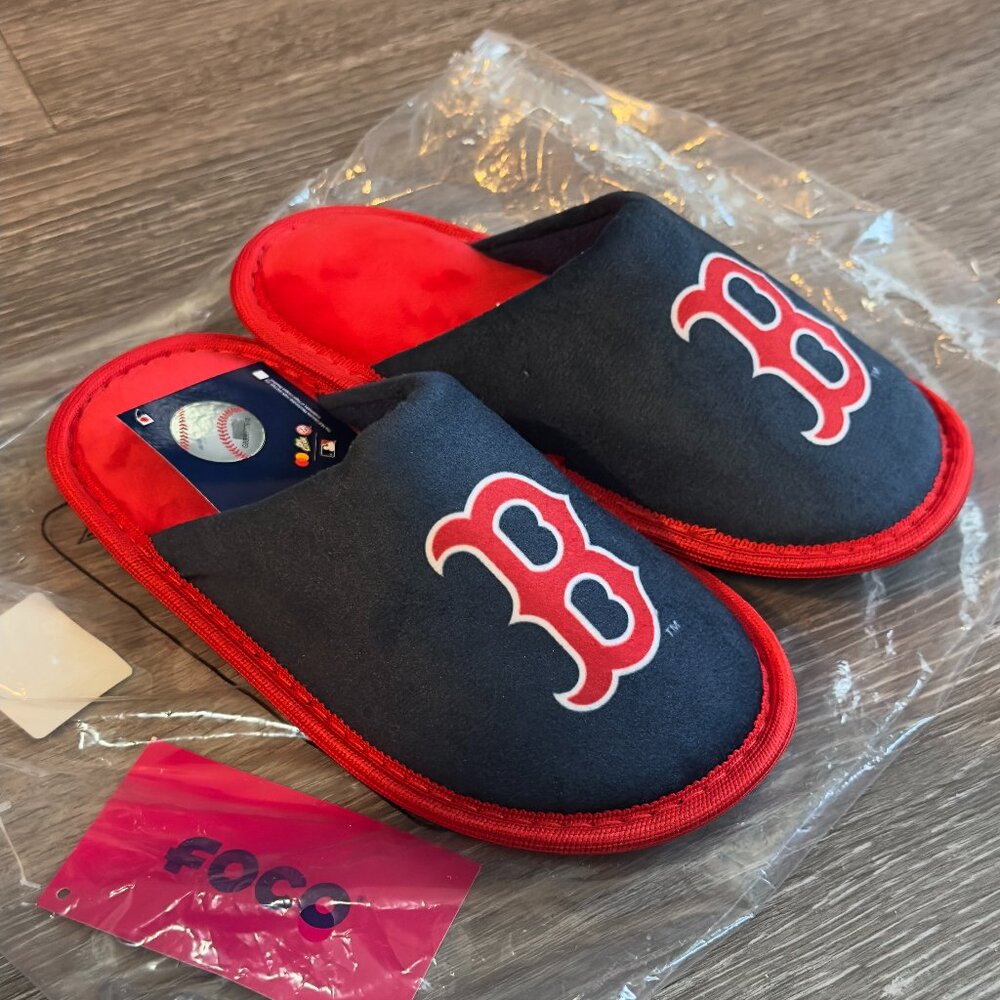 MLB Boston Red Sox Stripe Logo Slide Slippers size Small(1-2)